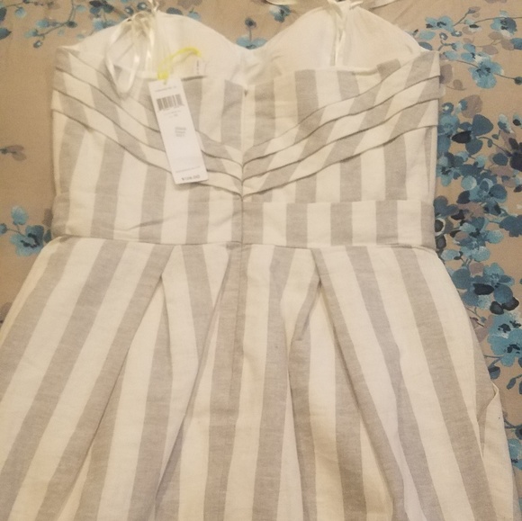 BCBG Grey & White stripped mini dress Size 12 - Picture 2 of 3